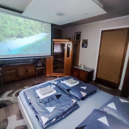 Apartman Magic Sauna,Jakuzzi,Kino 利夫诺 外观 照片